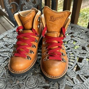 Danner Boots Mountain LT Cascade size 7